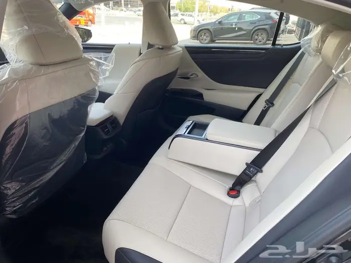 لكزس ( ES250 ) AA ستاندر 2025 داخلي ( ابيض) 9