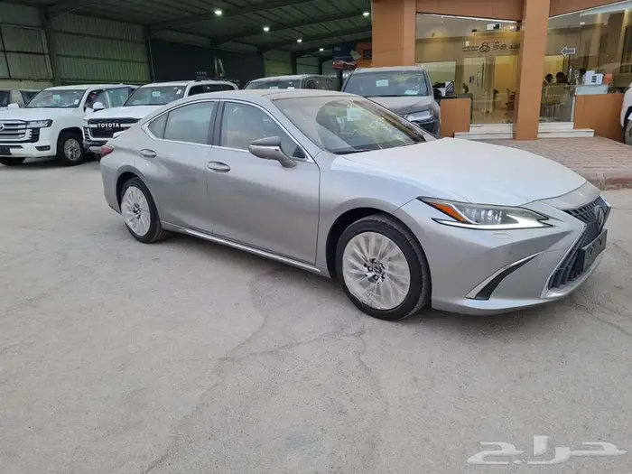 لكزس ES 250 AA سعودي 2025 جميع الالوان كاش واقساط 47