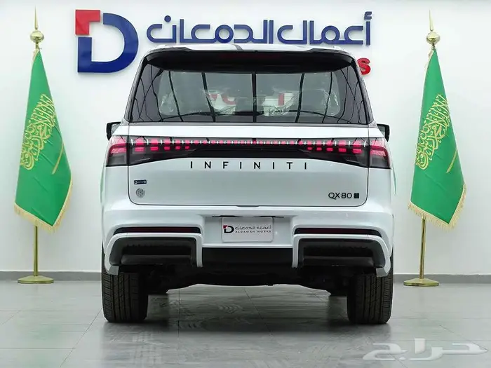 انفينتي QX80 اوتو جراف 2025 3