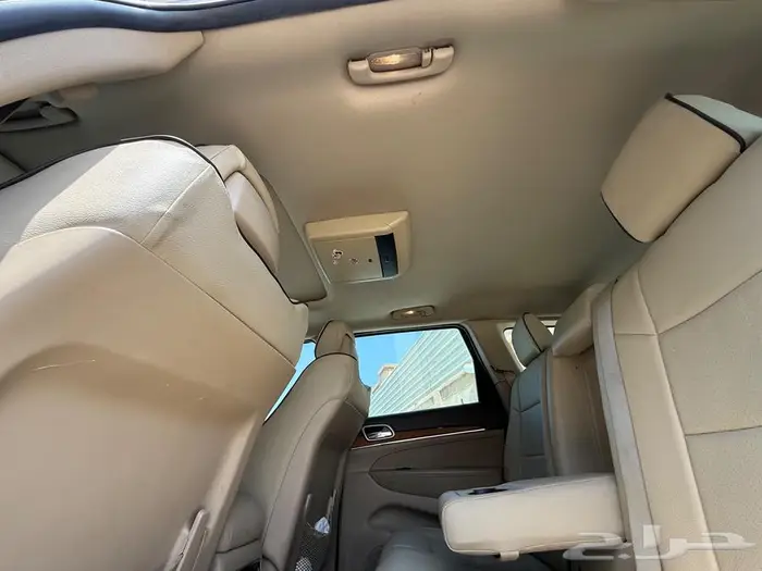 Jeep Grand Cherokee Overland 2011 2