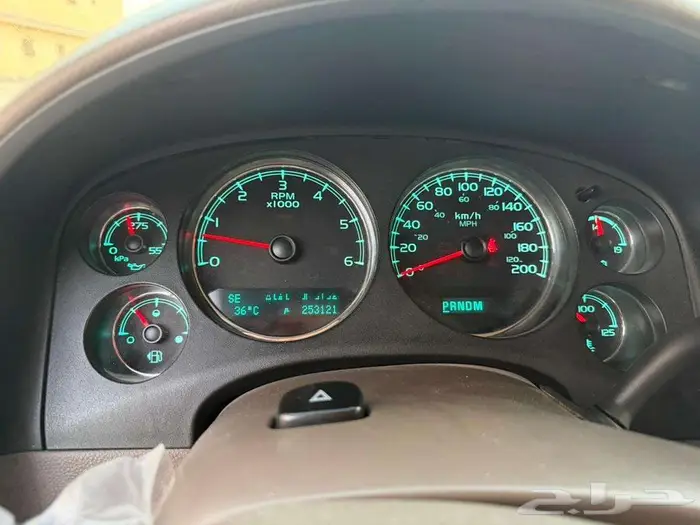 جمس يوكن XL موديل 2011 نظيف 9