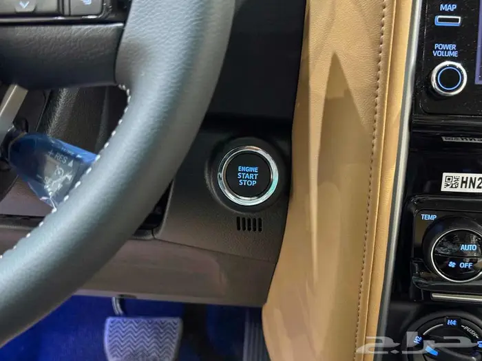 فورتشنر 6 سلندر 2025 بنزين (عليها ملاحظة خفيفة) بطاقة جمركية 13