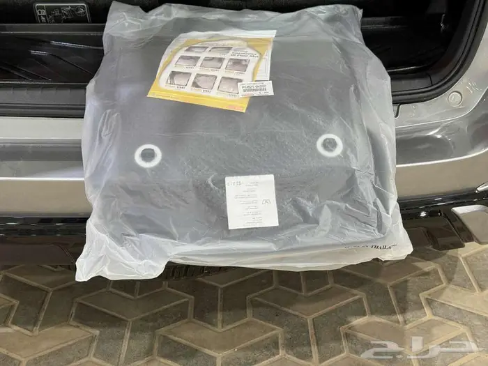 فورتشنر 6 سلندر 2025 بنزين (عليها ملاحظة خفيفة) بطاقة جمركية 23