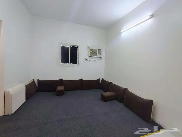 للايجار شقة عزاب موثثة في الرياض حي الرمال   عرض رقم D1327 0