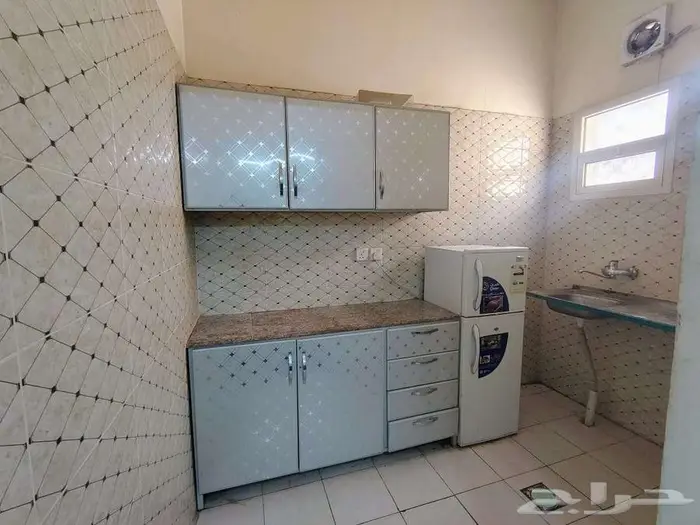 للايجار شقة عزاب موثثة في الرياض حي الرمال   عرض رقم D1327 2