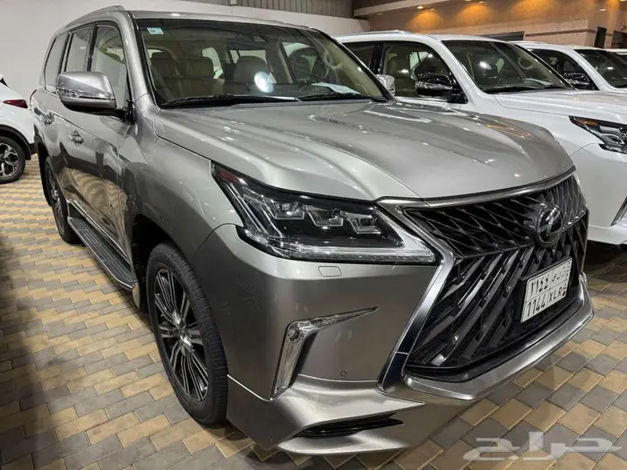 لكزس LX سبورت موديل 2020 عداد 62 الف خليجي 1