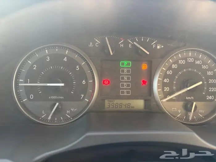 لاندكروزر GXR 2014 1