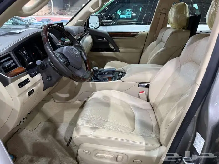 لكزس LX سبورت موديل 2021 عداد 77.000 الف 4