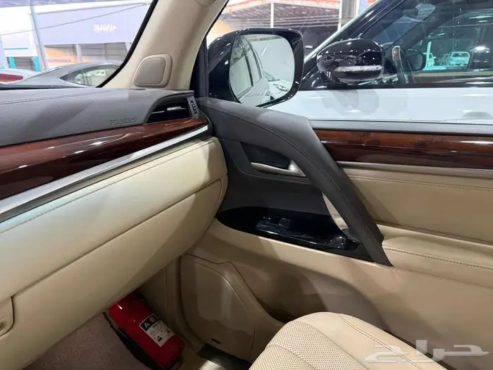 لكزس LX سبورت موديل 2021 عداد 77.000 الف 9