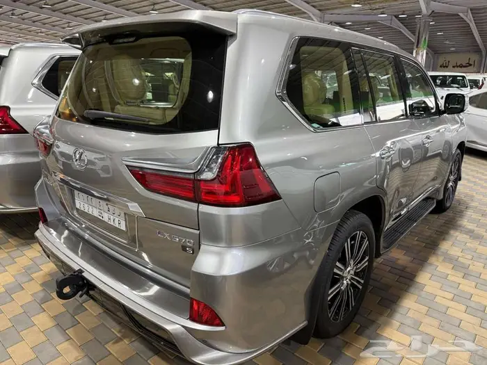لكزس LX سبورت موديل 2021 عداد 77.000 الف 13