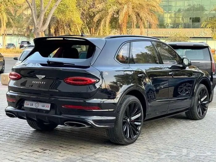 بنتلي بنتياقا سبيد موديل 2022 3