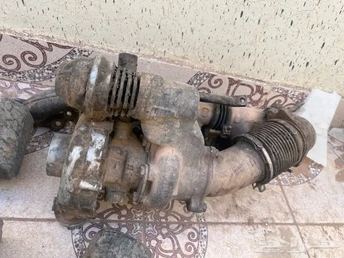 قطع غيار مكينه مرسدس ديزل 4