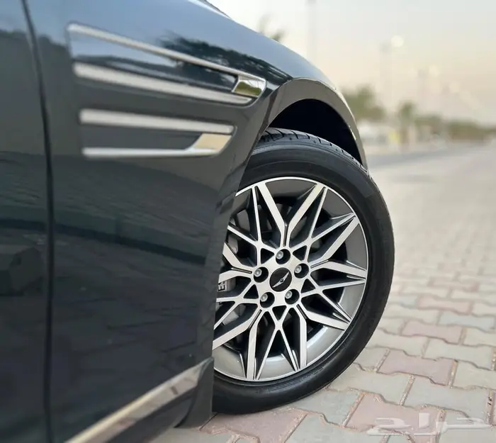 جينسس G80 2025 7