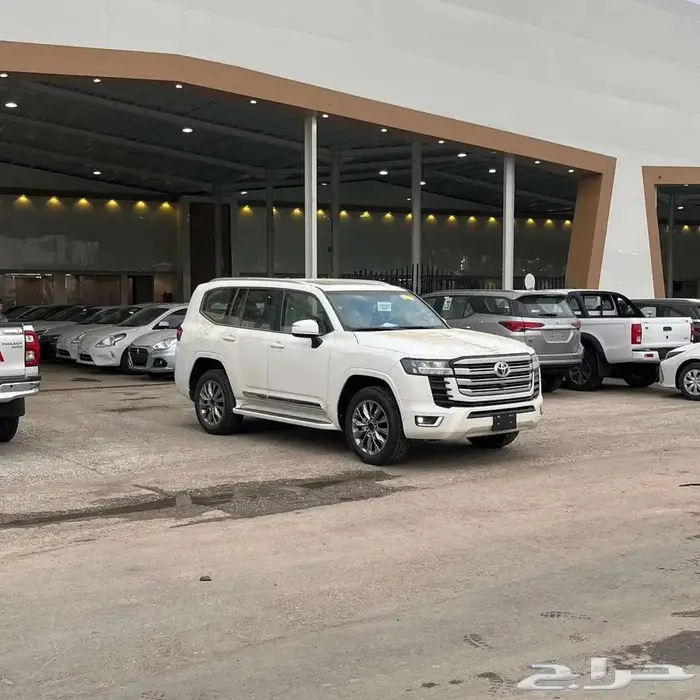 تويوتا لاند كروزر 1