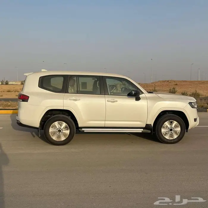 تويوتا لاندكروزر جيكسار 1 بنزين 2025 كاش واقساط 4