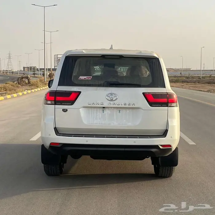 تويوتا لاندكروزر جيكسار 1 بنزين 2025 كاش واقساط 7