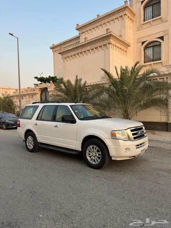 فورد اكسبيدشن 2013 4