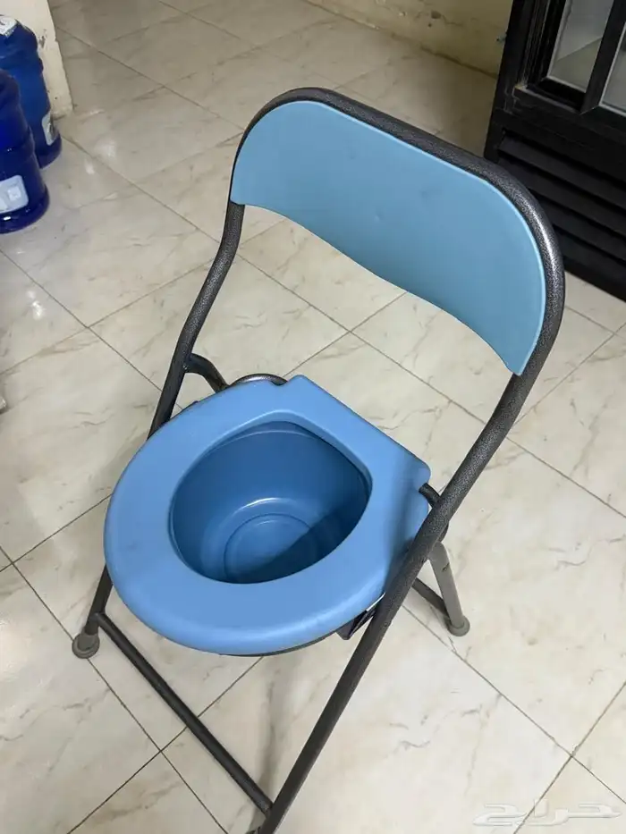 كرسي متحرك لكبار السن 5