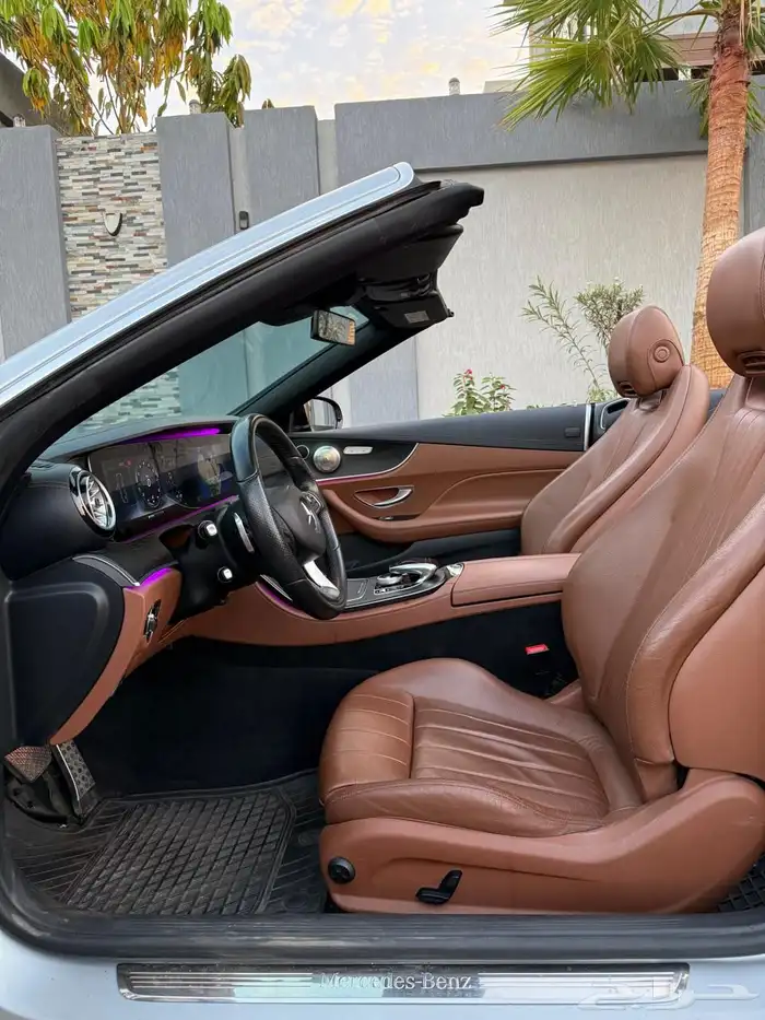 مرسيدس E200 2019 AMG كشف لون مميز 9