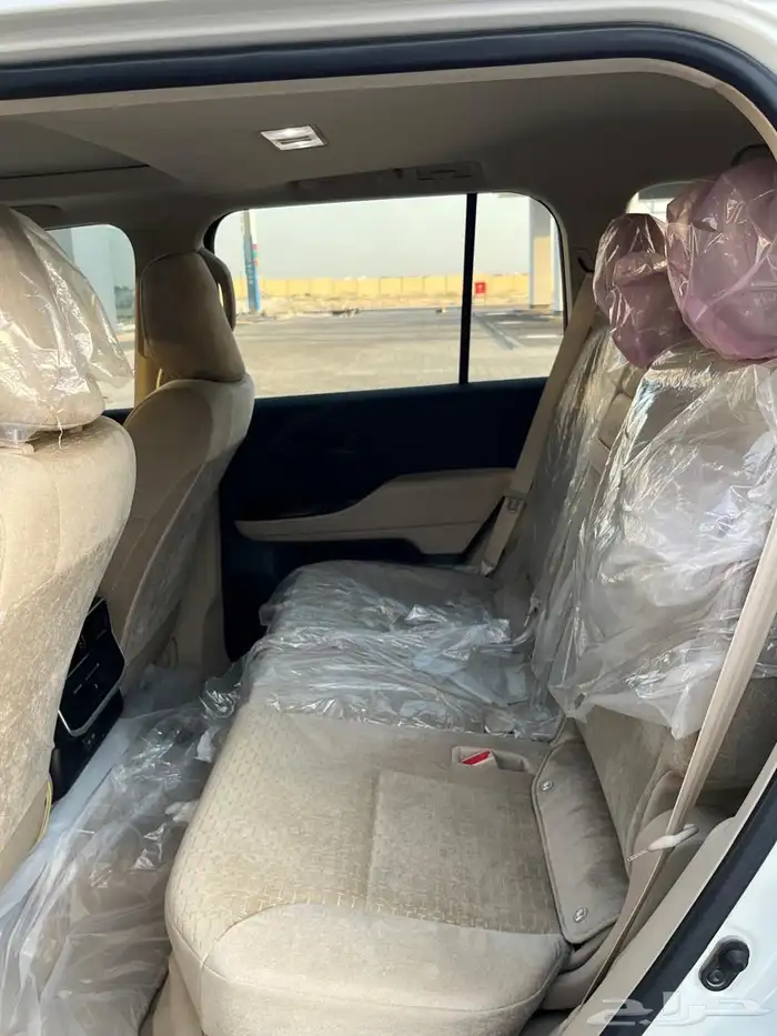 لاندكروزر GXR L3 سعودي 2024 بنزين 5