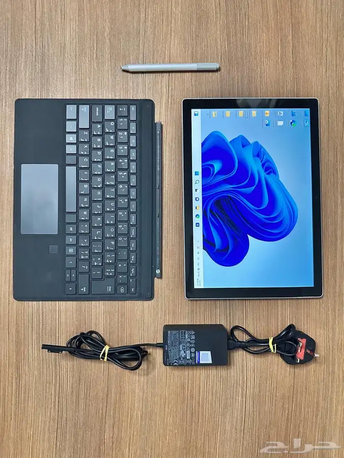 مايكروسوفت سيرفيس برو 7 شبة جديد i7 مع قلم 1