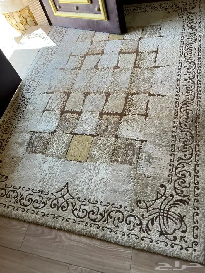 للبيع اثاث كنبات وفرشات 5