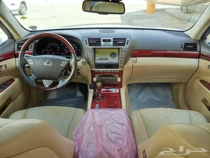 لكزس LS460 12