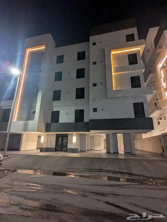 شقة جديدة للبيع حي الريان 15