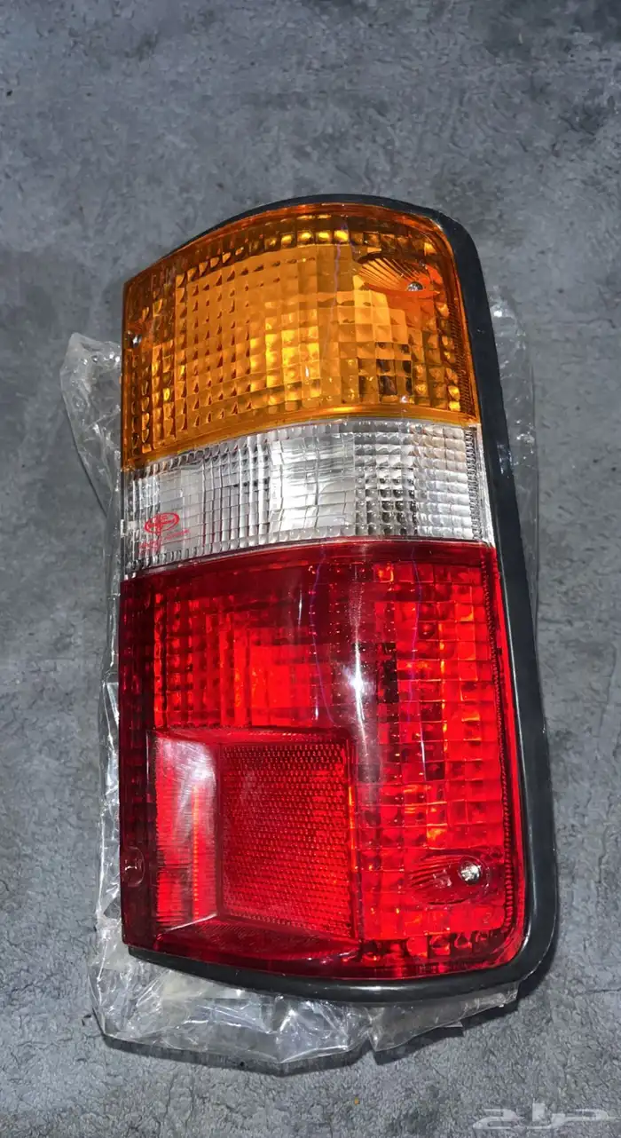 اسطب خلفي هايلوكس 89-97 0