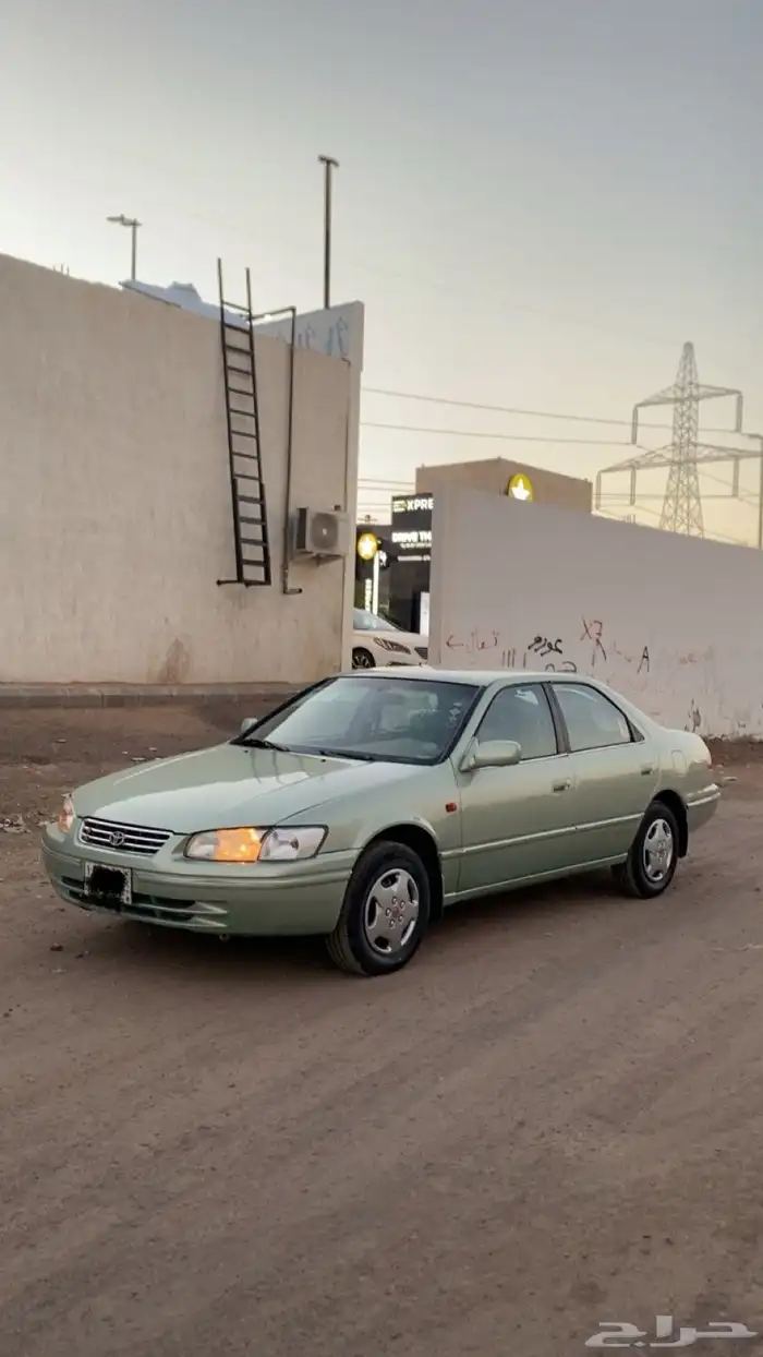 للبيع كامري 2002 GLi 18