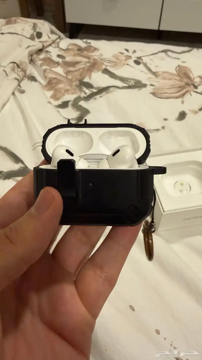 سماعات AirPods Pro 2 مستخدمة نظيفة 4