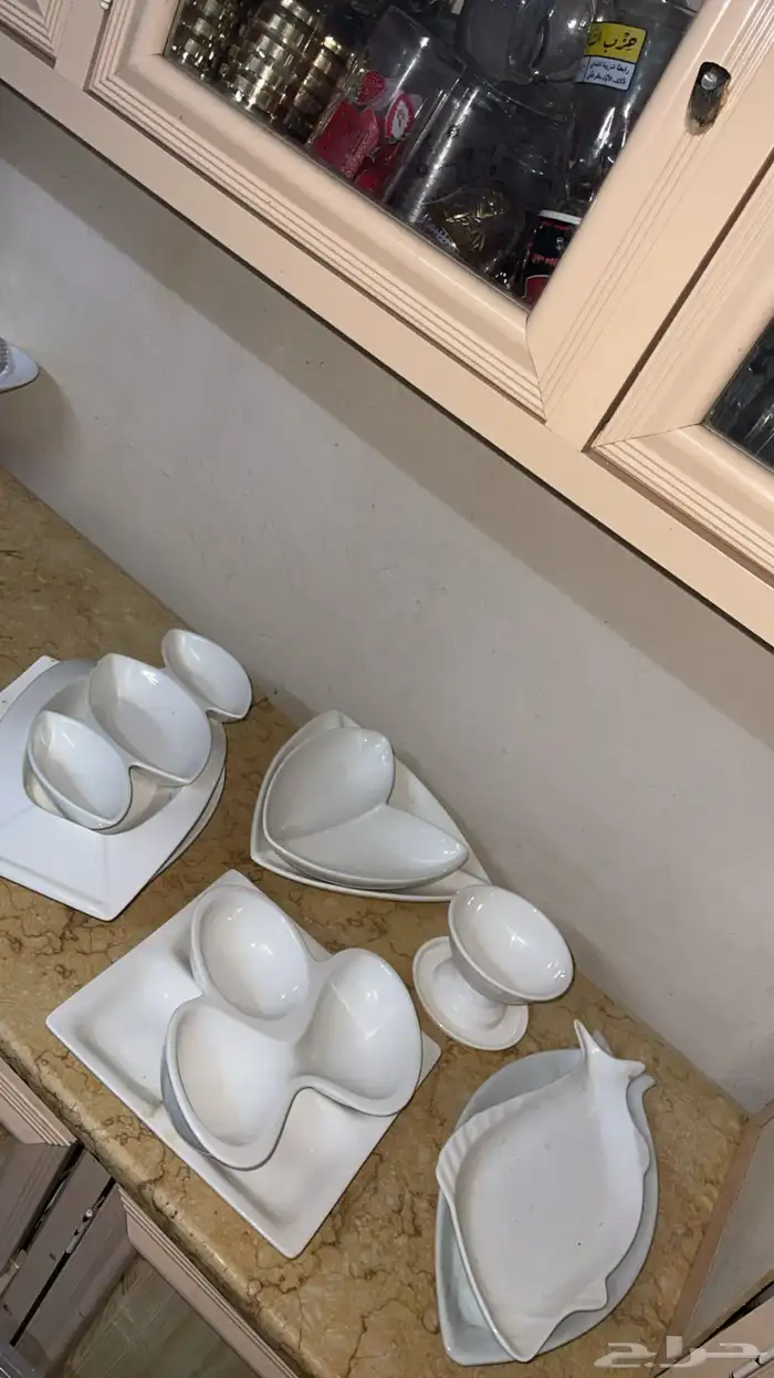 صحون ابيض اشكال متعددة بسعر رمزي 2