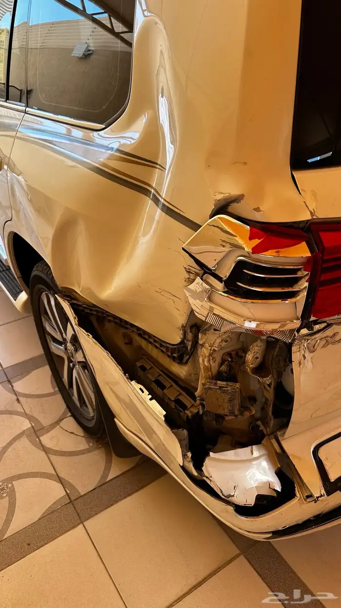 جيب لاندكروزر vx.s 2016 بريمي فل كامل 5