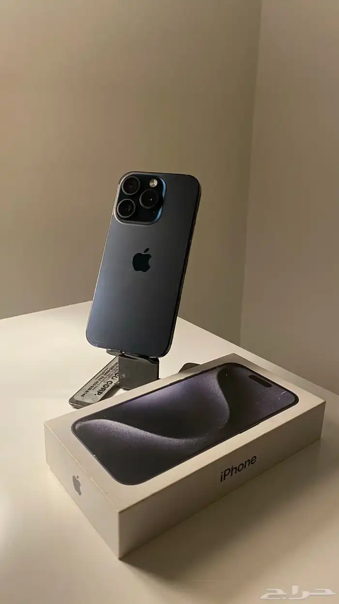ايفون 15pro 256GB 0