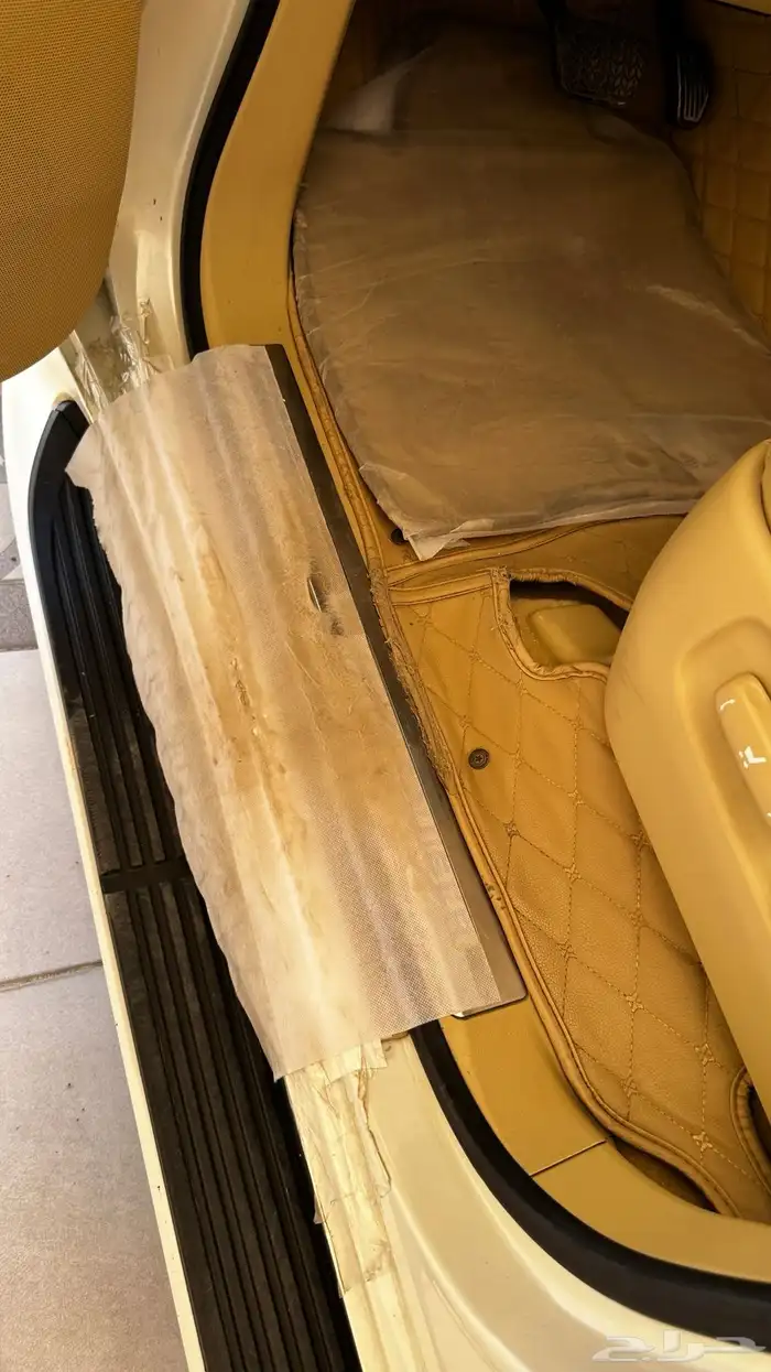 جيب لاندكروزر vx.s 2016 بريمي فل كامل 32