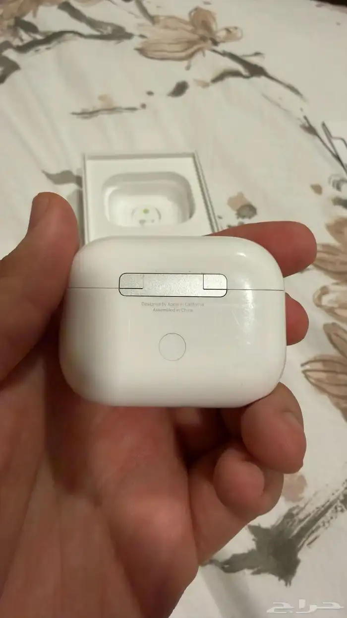 سماعات AirPods Pro 2 مستخدمة نظيفة 8