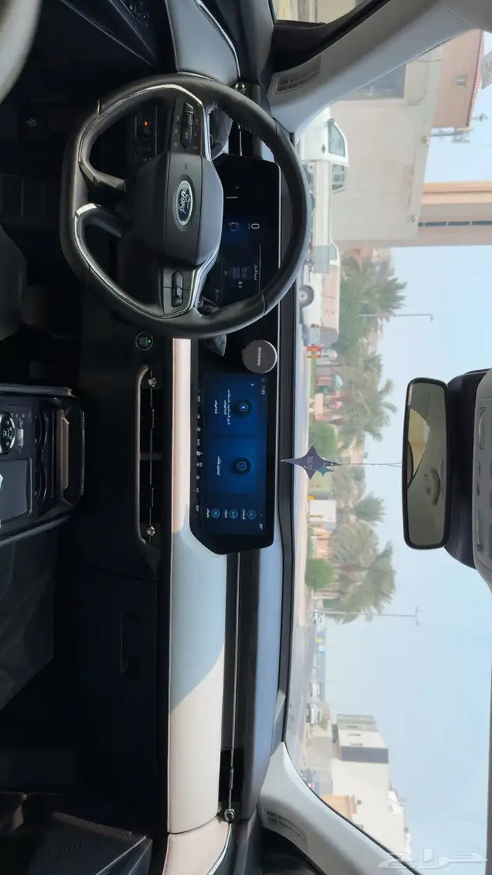 فورد تورس تيتانيوم 2024 4