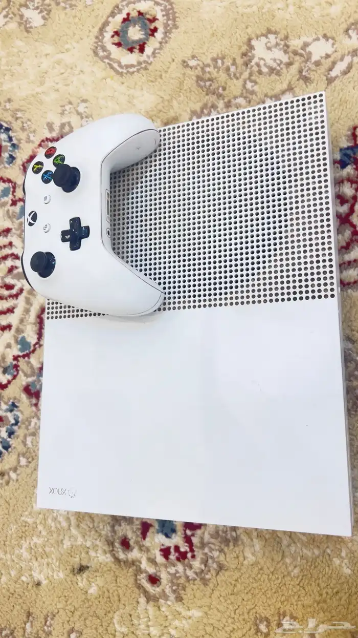 اكس بوكس ون اس البيع مع يد 1