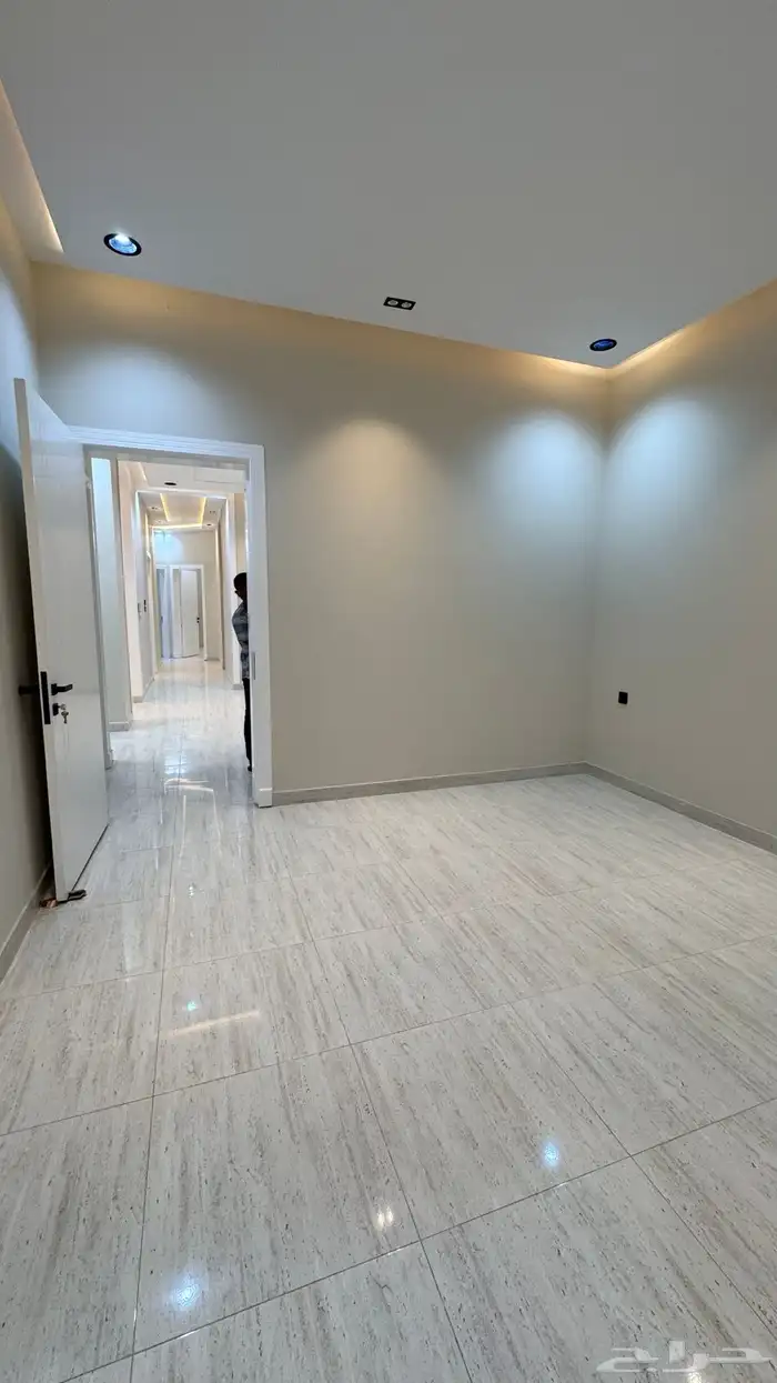 للبيع دور ارضى 6 غرف vip مع حوش من 580 الف دره الموسي 8