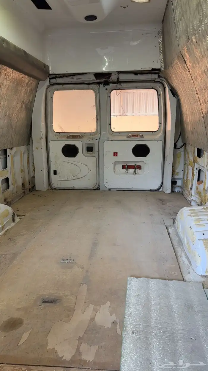 للبيع فان  باص ديزل 8