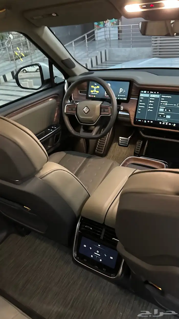 RIVIAN R1 S 2024 27