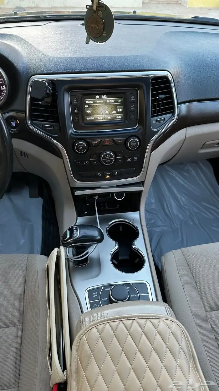 جيب جراند شيروكي 2015 V6 4
