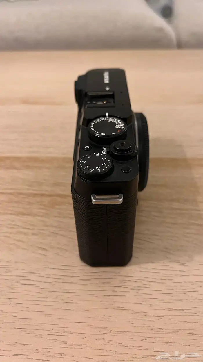 كاميرا فوجي فيلم fujifilm X-E4 مع عدسة فوجي xc35 f2 7
