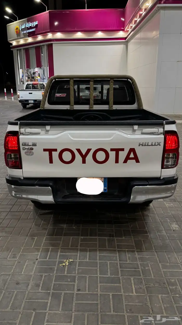 هايلوكس 2025 8