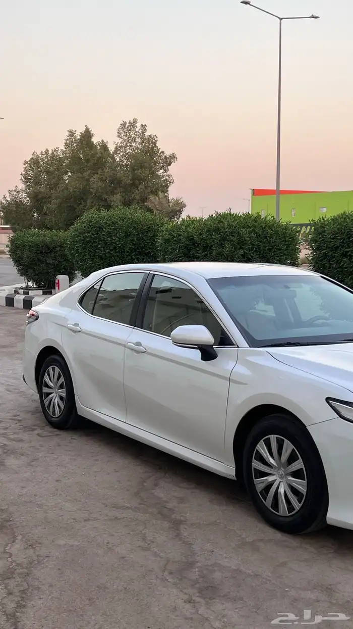 كامري ستاندر 2022 LE 8