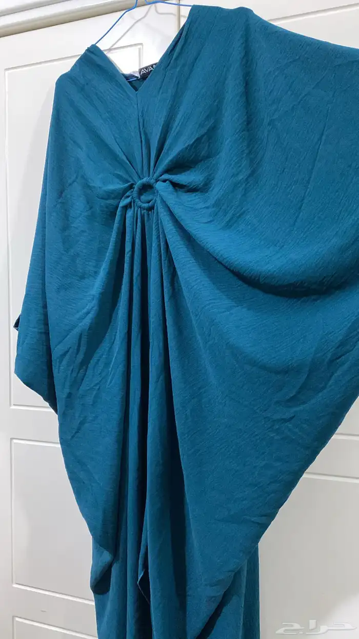 فساتين غير مستخدمه 13