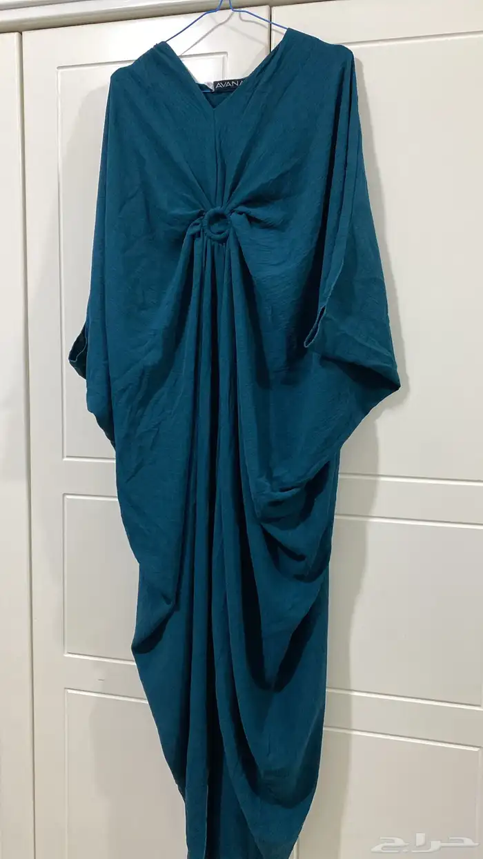 فساتين غير مستخدمه 11