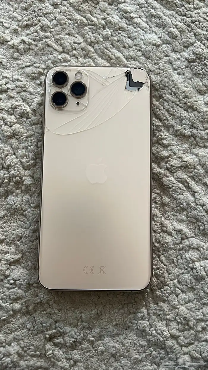 جوال ايفون 11 Pro Max مساحة التخزين .ب.غ 256 البطاريه 69 0