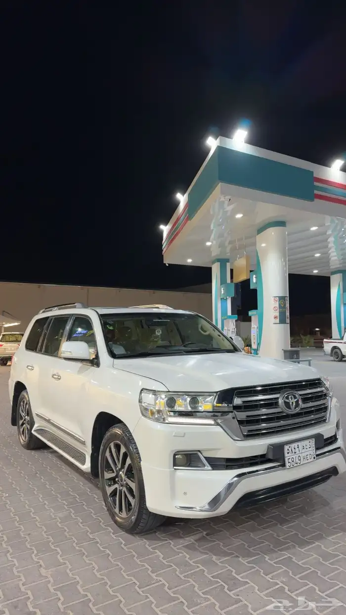 تويوتا لاند كروزر 2017 GXR3 10