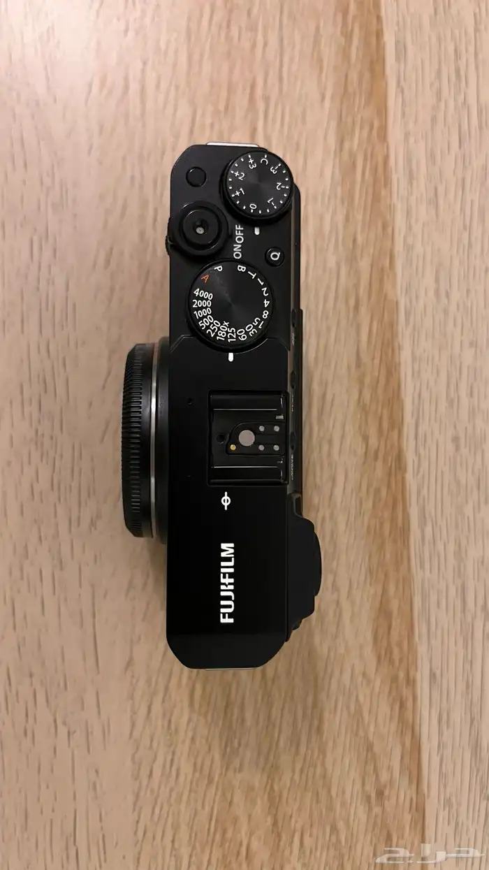 كاميرا فوجي فيلم fujifilm X-E4 مع عدسة فوجي xc35 f2 3